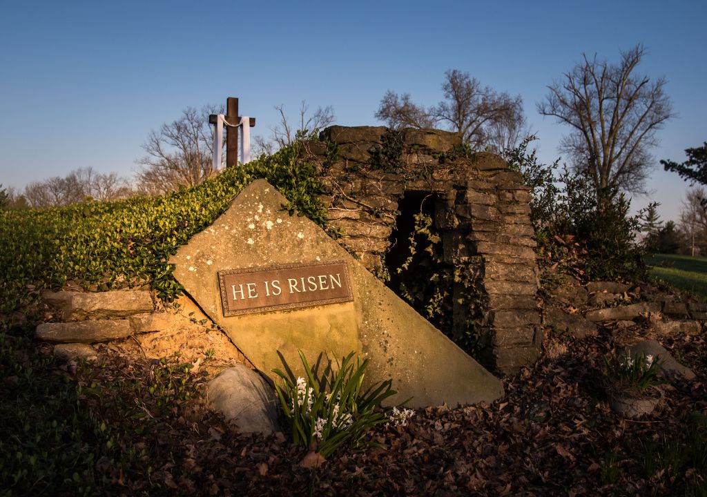 Arlington Grounds - He is RIsen