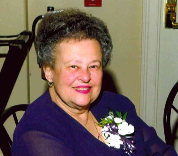Mary Mava Lohman