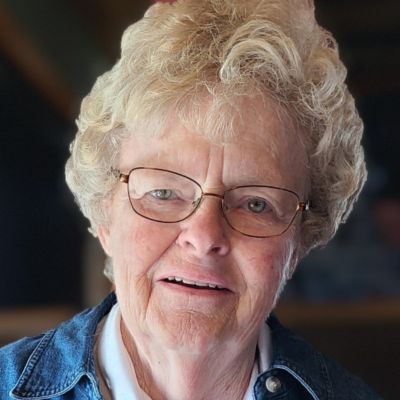 Lynn Estelle Hoffman